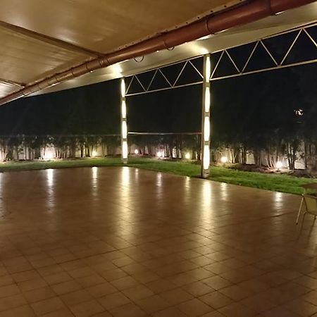 Fokus Hotel Скерневице Екстериор снимка